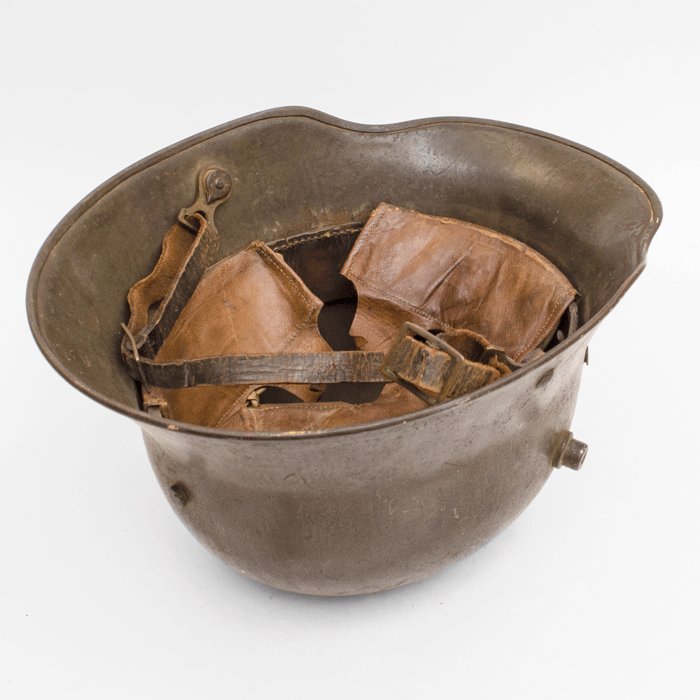 BCH53 M16 helmet complete with leather liner and chinstrap — image 14