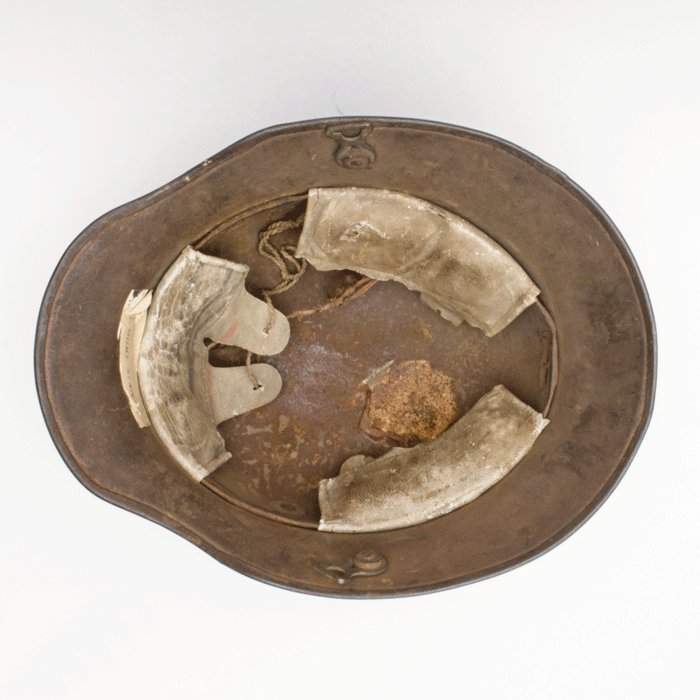 BCH51 Striking M16 camouflaged helmet with full liner — image 13