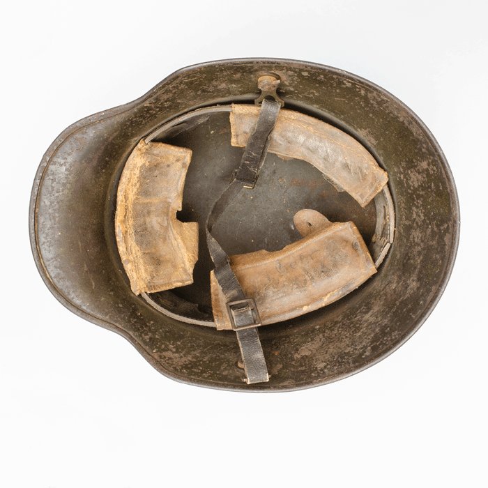 BCH50 Striking multicolor M16 camouflaged helmet with full liner and chinstrap — image 12