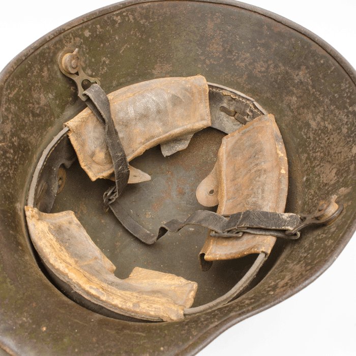 BCH50 Striking multicolor M16 camouflaged helmet with full liner and chinstrap — image 14