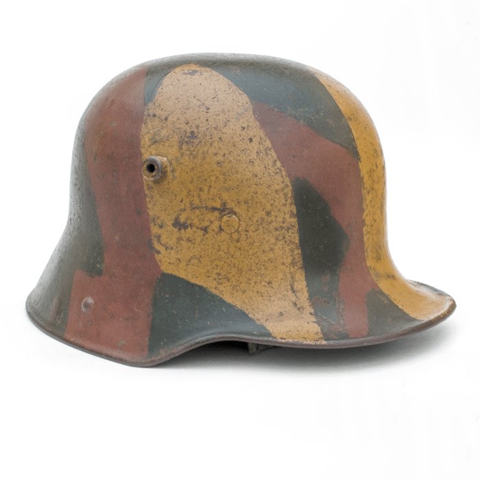 BCH50 Striking multicolor M16 camouflaged helmet with full liner and chinstrap — image 3