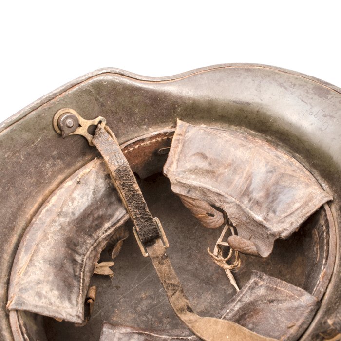 BCH37 Excellent M16 camouflaged helmet with full liner and chinstrap — image 16