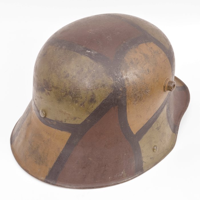 BCH37 Excellent M16 camouflaged helmet with full liner and chinstrap — image 8