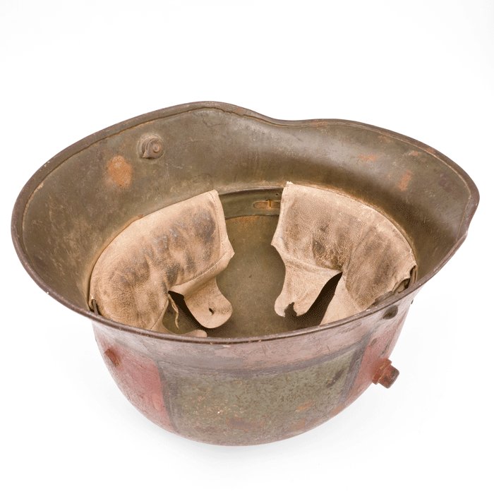 BHH2 M16 camouflaged helmet with full liner — image 12