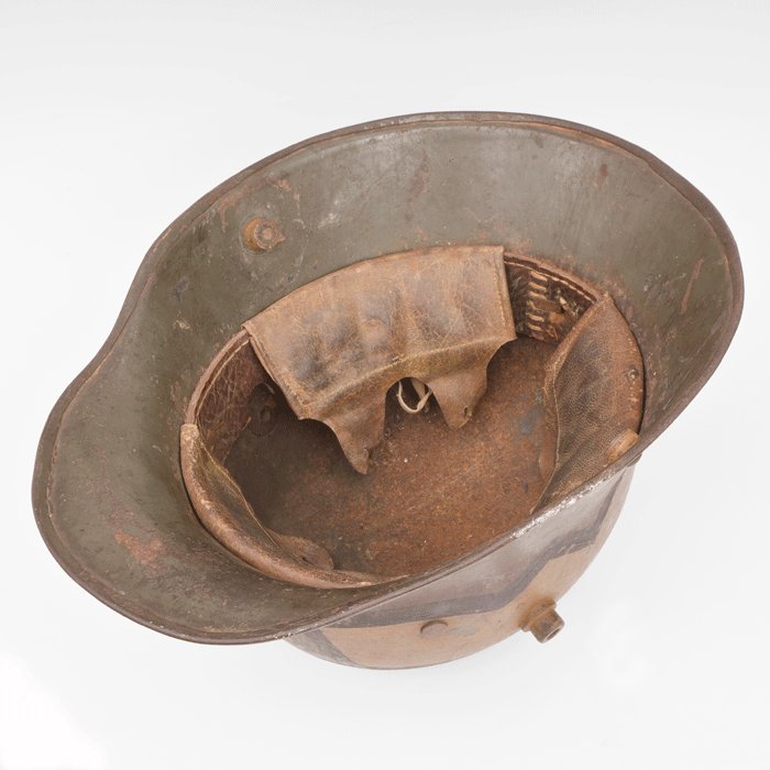 BCH31 M16 camouflaged helmet with liner — image 10