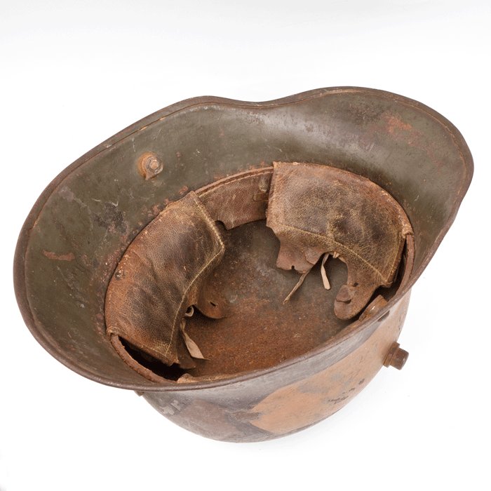 BCH31 M16 camouflaged helmet with liner — image 11