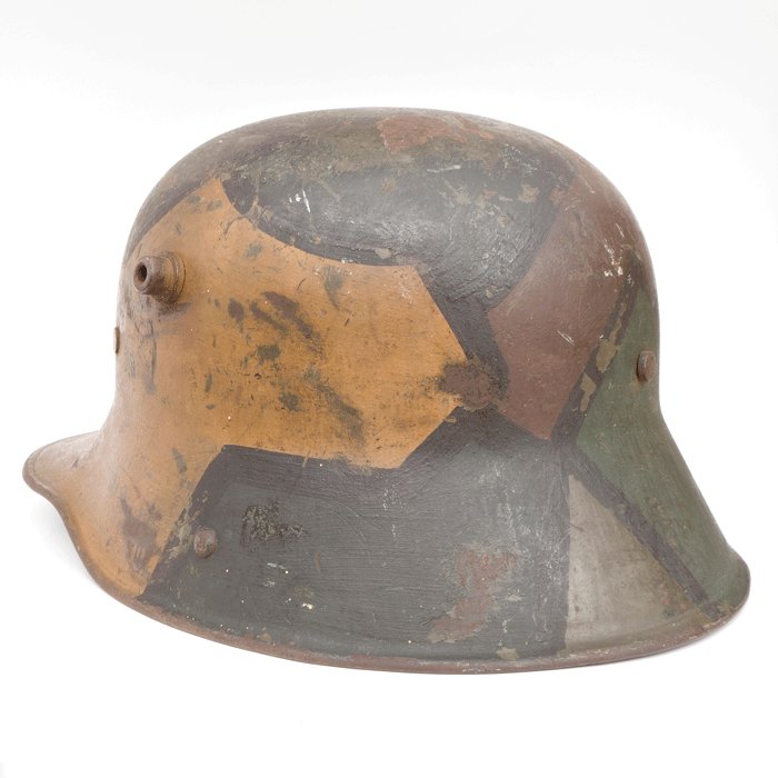 BCH31 M16 camouflaged helmet with liner — image 8