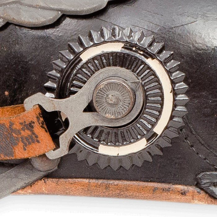 BCH10 M1915 EM Pickelhaube for Garde Infanterie Regimenter — image 9