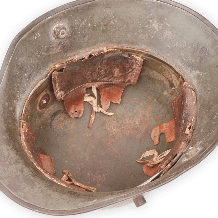 BCH14 M16 camouflaged helmet with full liner — image 10