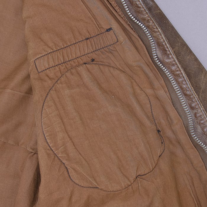 PMU17 Set of A-2 Flight Jacket, Shirt and Books for a B-24 pilot from the 531st of the 380th Bomb Group in the 5th Air Force — image 15