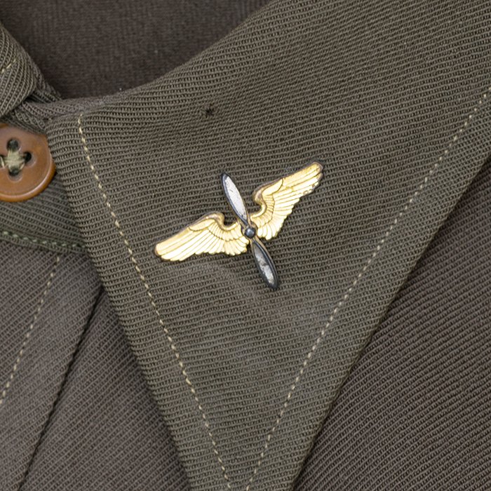 PMU17 Set of A-2 Flight Jacket, Shirt and Books for a B-24 pilot from the 531st of the 380th Bomb Group in the 5th Air Force — image 22