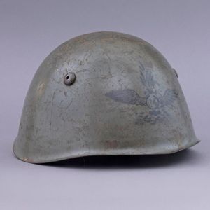 BAS10 Italian M33 helmet for a transportation unit