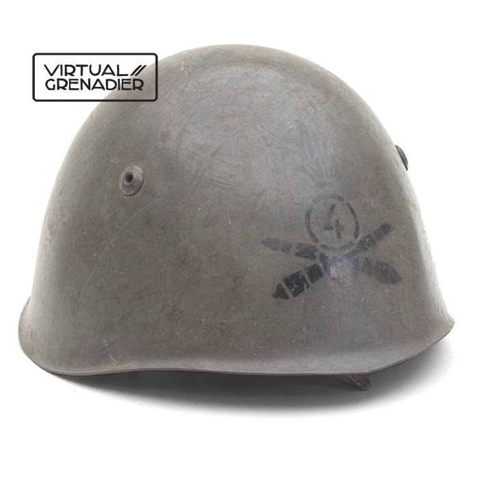 BCH114 Italian M33 helmet for Royal Field Artillery, Fourth Regiment — image 2