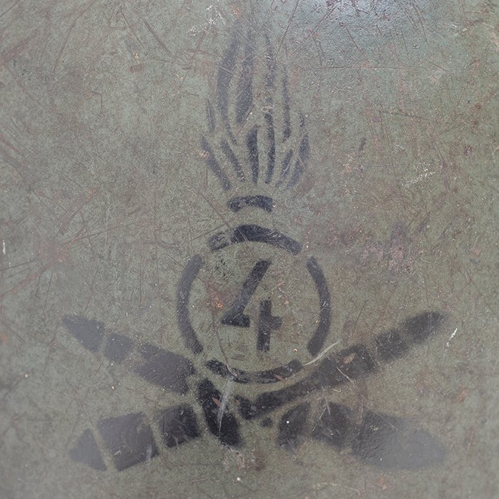 BCH114 Italian M33 helmet for Royal Field Artillery, Fourth Regiment — image 4