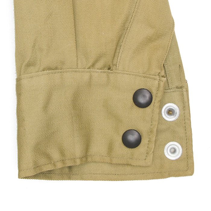 RCU10 Unissued U.S. M42 Paratrooper jump jacket with paper cutter tags — image 12