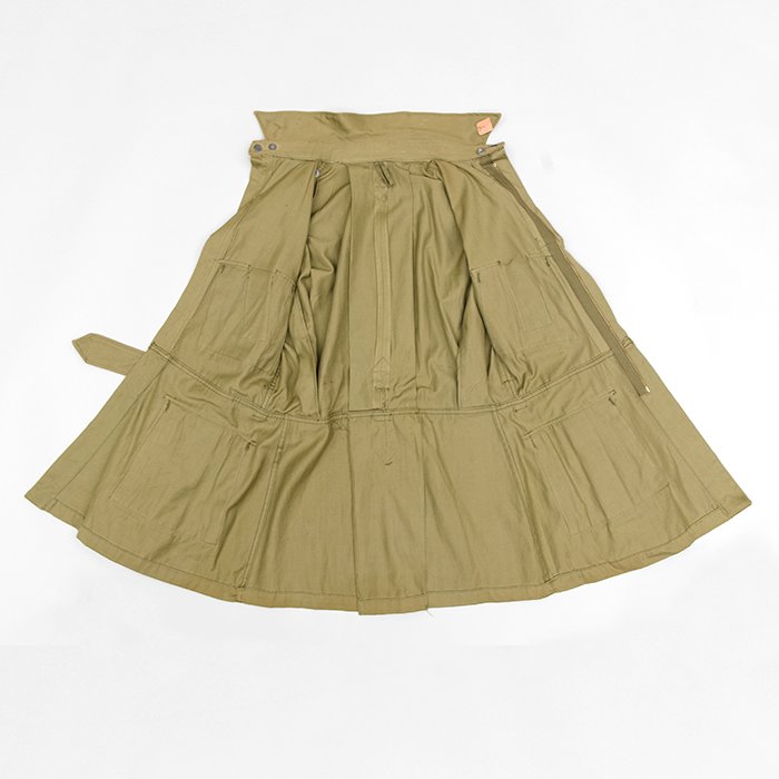 RCU10 Unissued U.S. M42 Paratrooper jump jacket with paper cutter tags — image 14