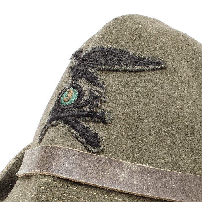 SJH11 Italian Alpini Artillery EM/NCO 'Robin Hood' style cap — image 3