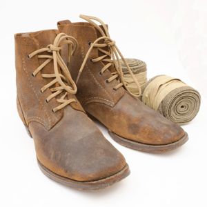 HKA6 Japanese issue army boots and leggings