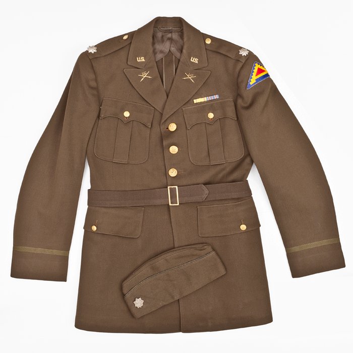 WA4L US WW2 Army 287th Artillery Major tunic and overseas cap — image 2