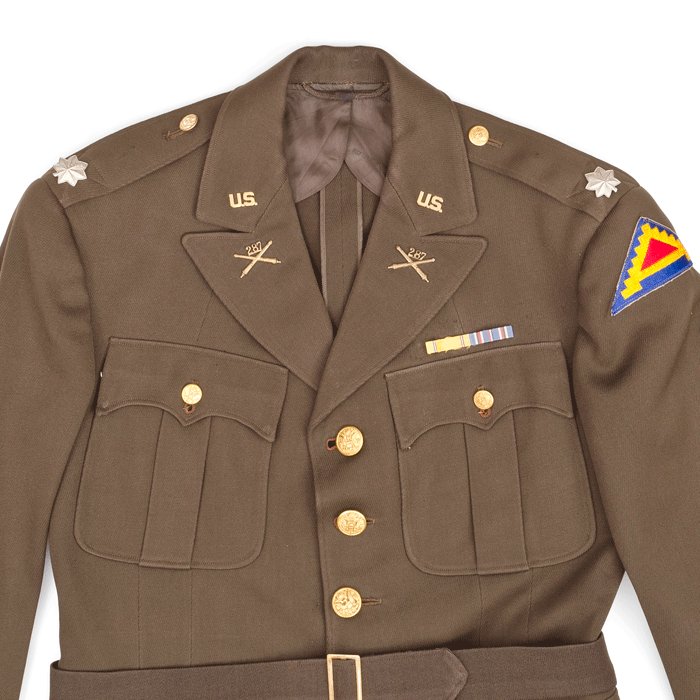 WA4L US WW2 Army 287th Artillery Major tunic and overseas cap — image 3