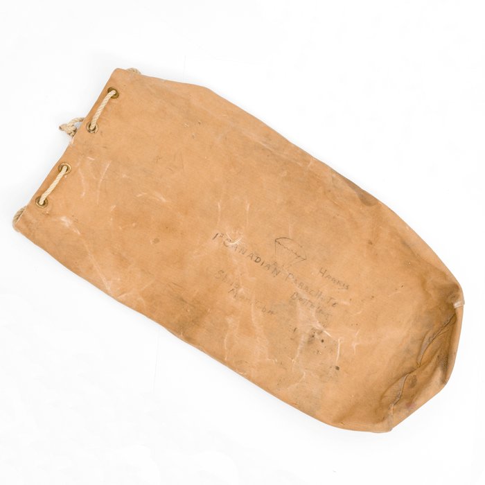 JLA1 Complete grouping of a Canadian Airborne NCO — image 12