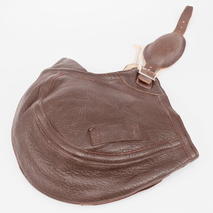 UEQ1 Rare WWII U.S. Marine Corps first pattern paratrooper smock with correct USMC marked leather helmet — image 13