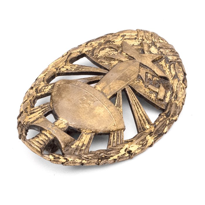 SPA55 Slovakian anti-communist badge — image 3