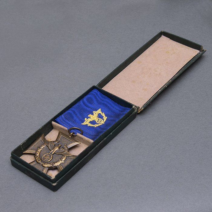 ADM65 Cased Zollgrenzschutz Long Service Award — image 5