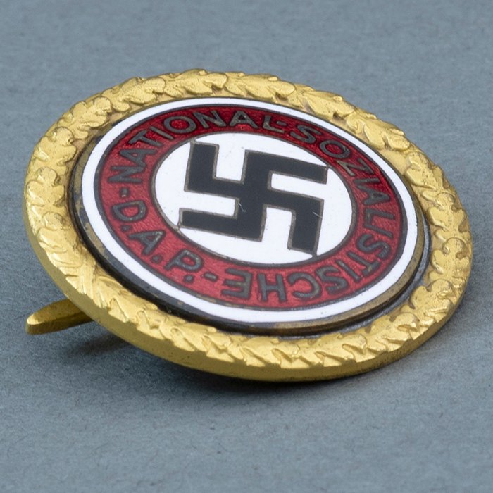 ADM74 Fine Adolf Hitler Presentation Golden Party Badge — image 4