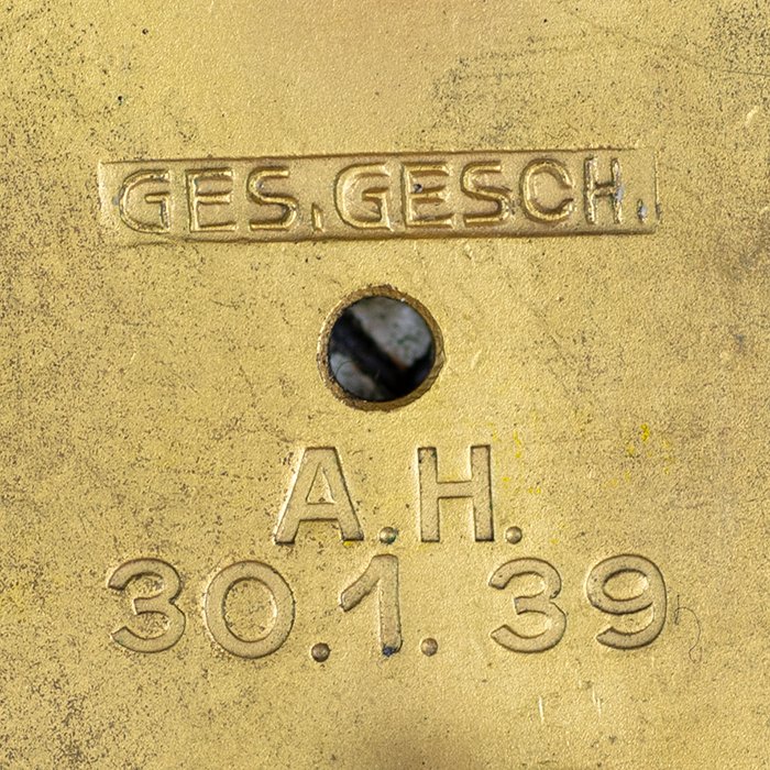 ADM74 Fine Adolf Hitler Presentation Golden Party Badge — image 7