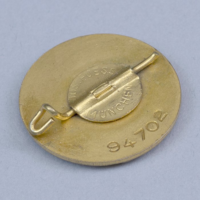 PAU19 Matched set of Golden Party Badges — image 8