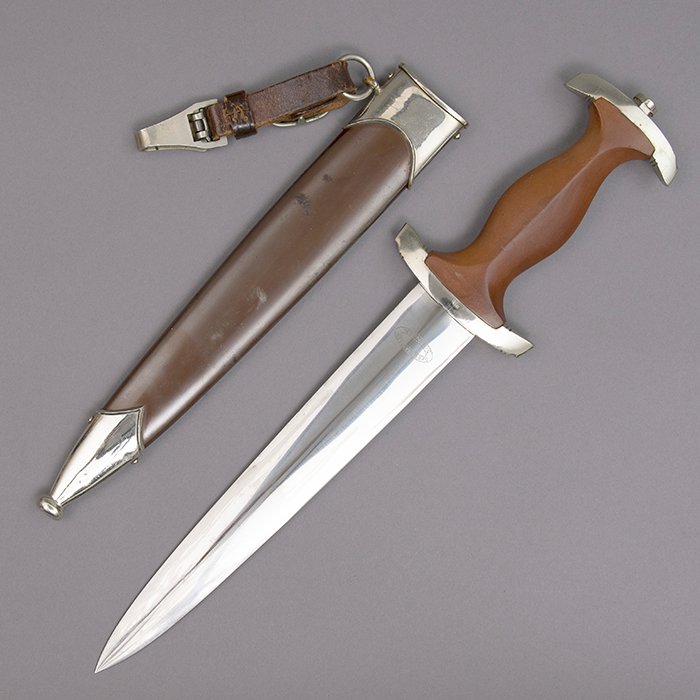 MAE1 Nice early SA M33 dagger with hanger by Gebr. Gräfrath — image 10