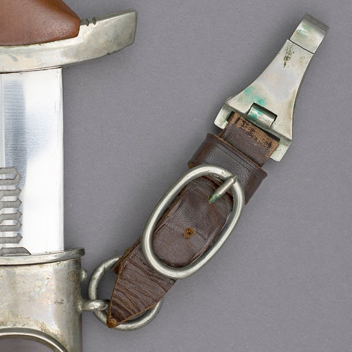MAE1 Nice early SA M33 dagger with hanger by Gebr. Gräfrath — image 8