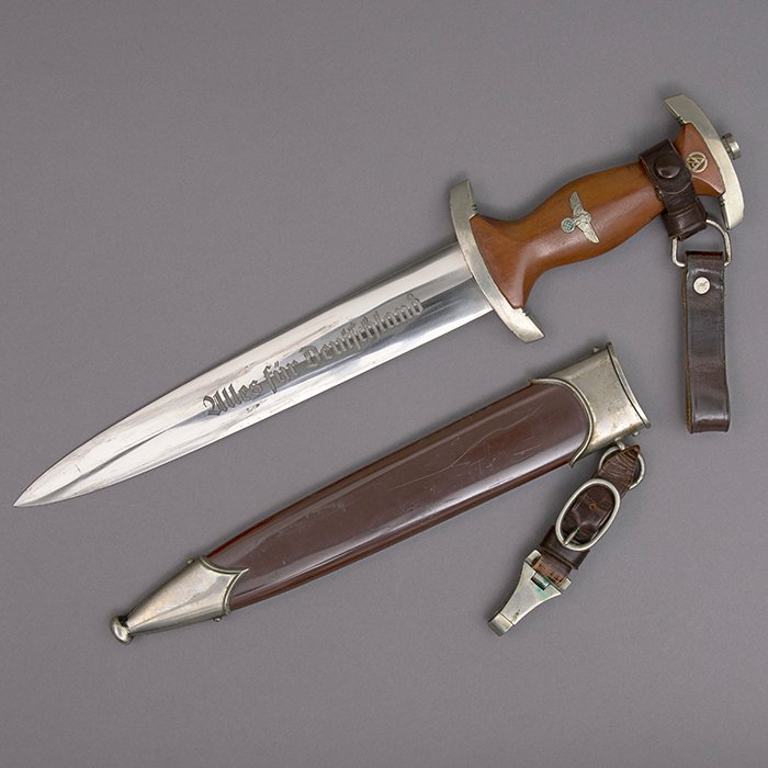 MAE2 Excellent early SA M33 dagger with hangers by Christianswerk — image 3