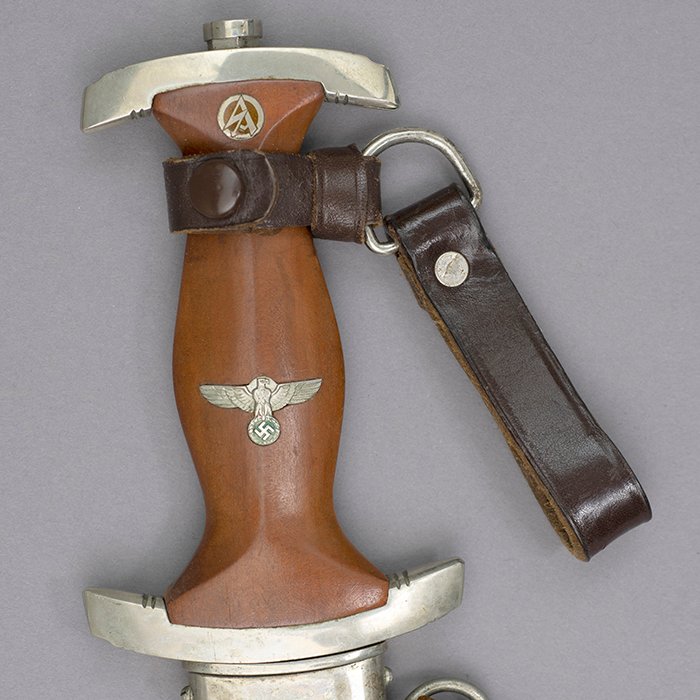 MAE2 Excellent early SA M33 dagger with hangers by Christianswerk — image 4