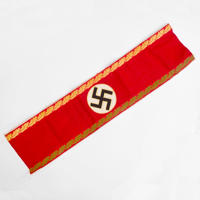 VRA3 NSDAP armband for Kreisleitung level department leader — image 4