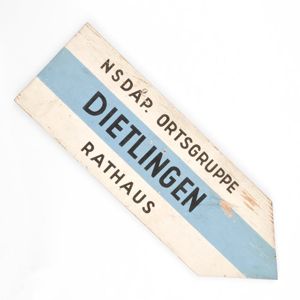 PEA7 Wooden direction sign for NSDAP Ortsgruppe Dietlingen