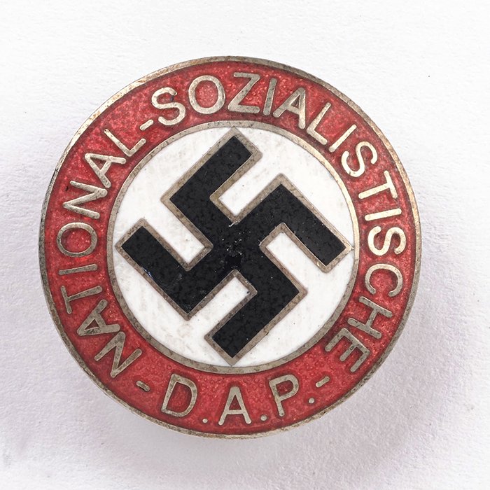 DM120 Enameled NSDAP party membership badge, RZM, M1/129 — image 2