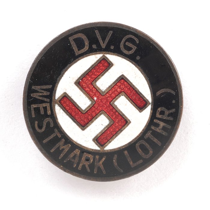 ACZ141 Enameled DVG (Deutscher Volksgenossen Bund) lapel pin — image 2