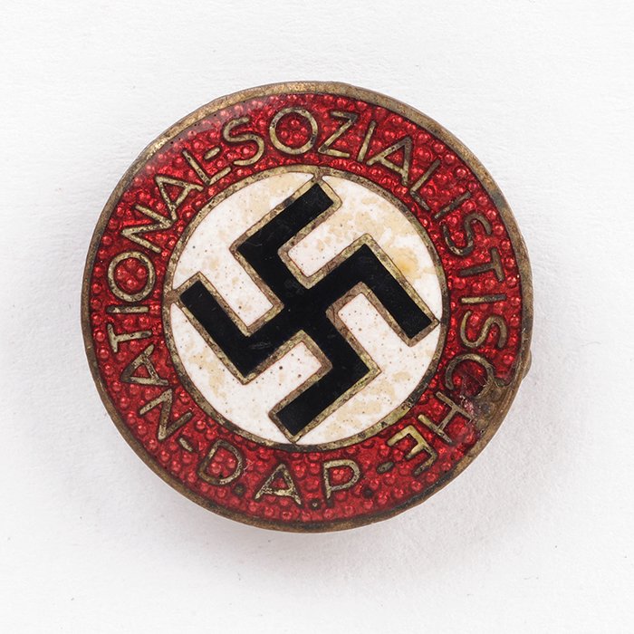 ACZ143 Enameled NSDAP party membership badge, RZM, M1/142 — image 2