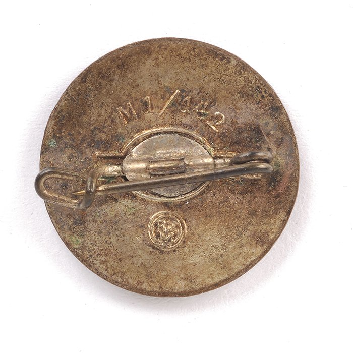 ACZ143 Enameled NSDAP party membership badge, RZM, M1/142 — image 3