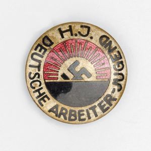 XMA16 Deutsche Jugend Arbeiter enameled pin