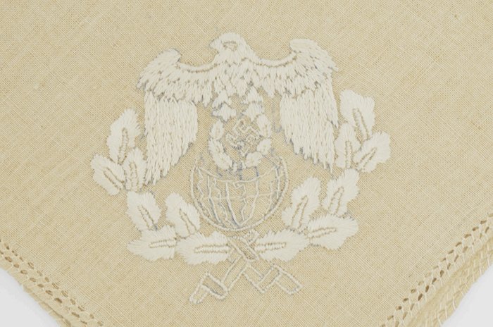 FSA01 Third Reich diplomatic service linen table napkin as used by Foreign Minister Joachim von Ribbentrop — image 3