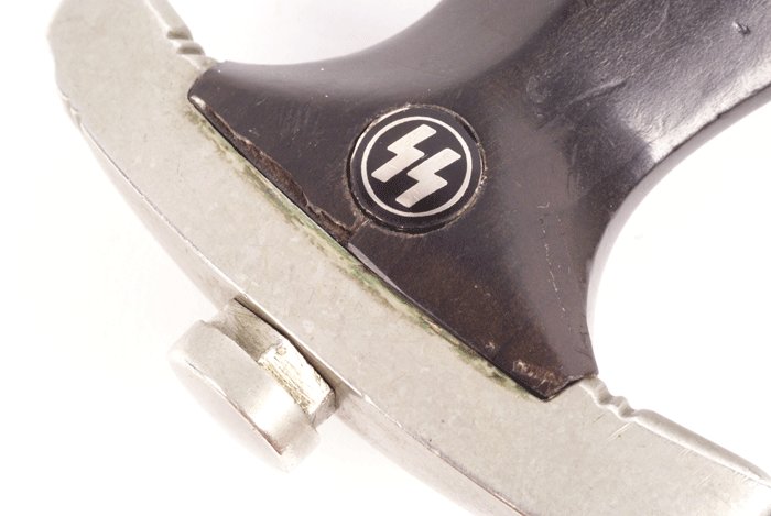 DP001 Early quality SS M33 service dagger with vertical hanger — image 3