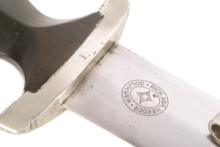 DP001 Early quality SS M33 service dagger with vertical hanger — image 5