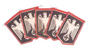 FA001 Lot of five decorator Fähnchen