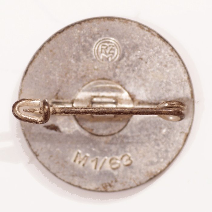Enameled NSDAP membership badge — image 3