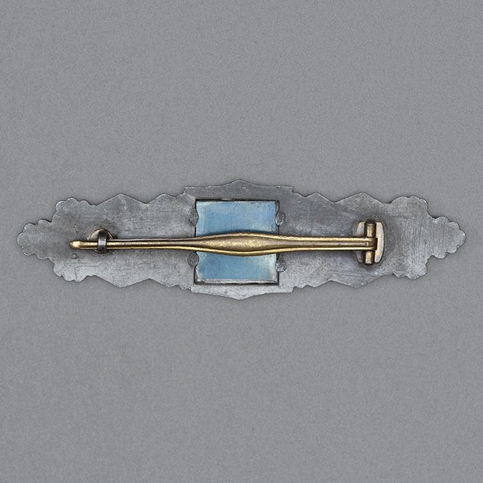 JDE83 Unmarked Deschler & Sohn Bronze Nahkampfspange — image 5