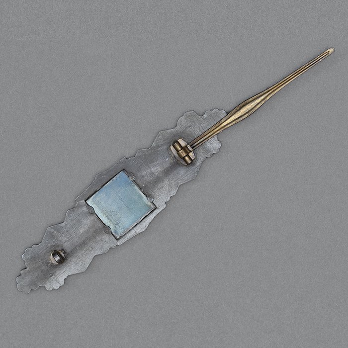 JDE83 Unmarked Deschler & Sohn Bronze Nahkampfspange — image 6