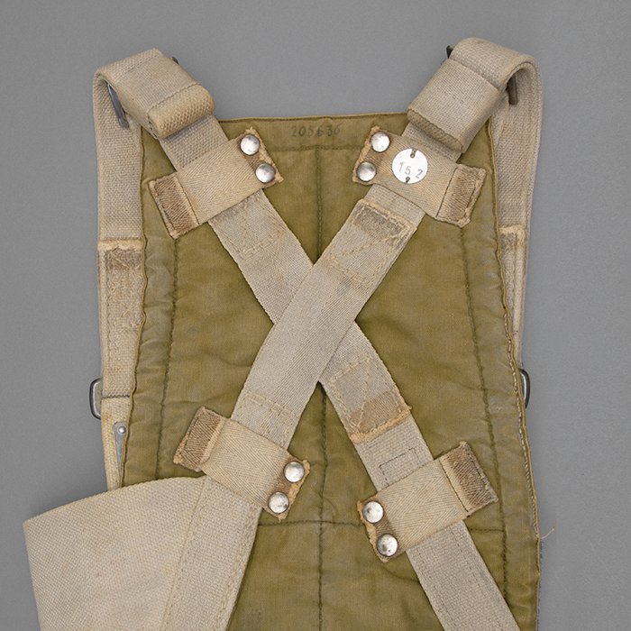 HES51 Luftwaffe Brustfallschirme harness — image 12